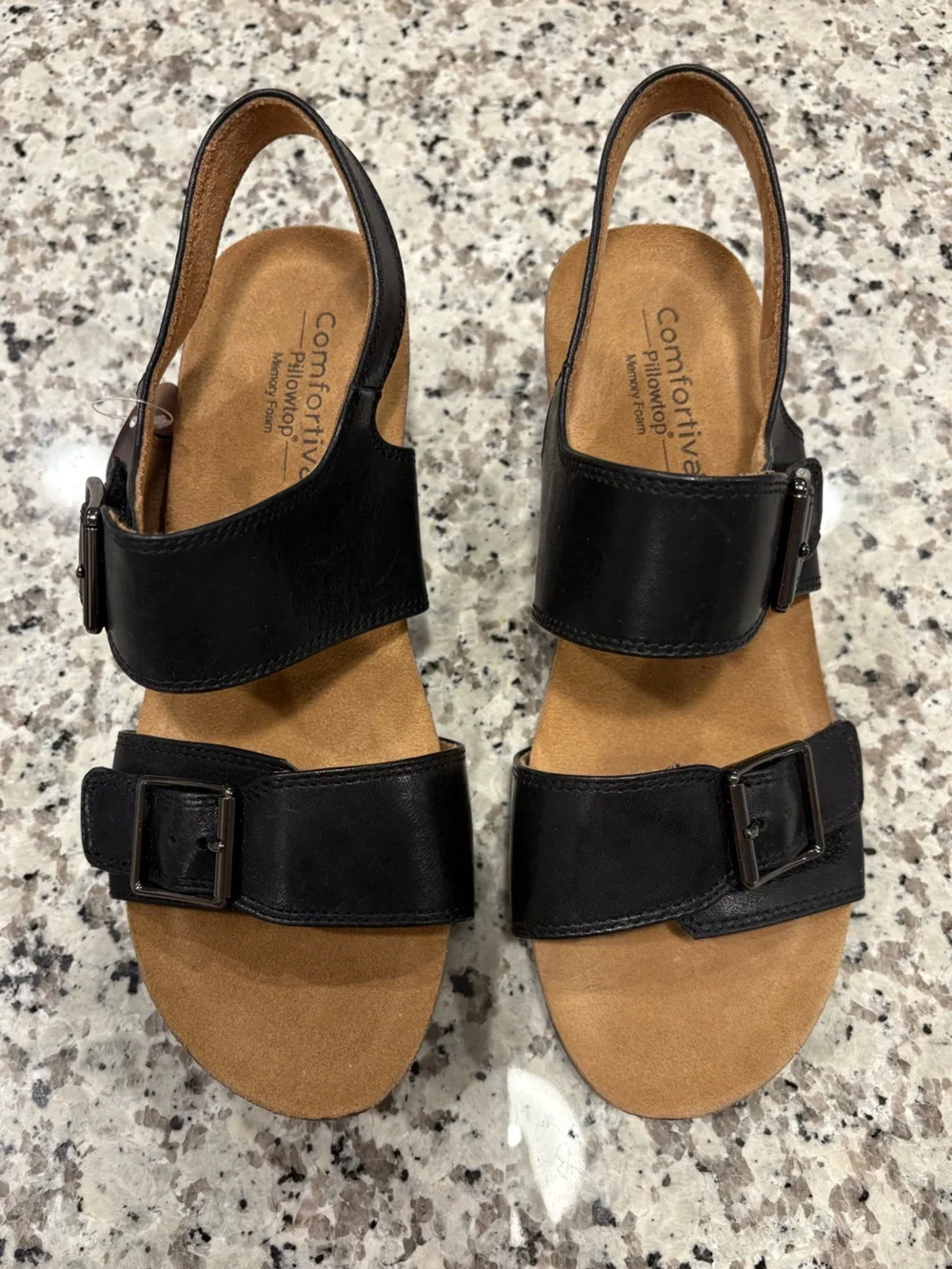 NEW Comfortiva Erlina Wedge Sandal Black Leather Heel Buckle Women’s Size 8 M